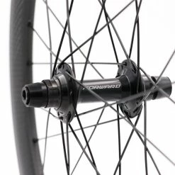 PAIRE DE ROUES FORWARD JOYRIDE V2 CARBONE - JR/EXP - DISC - 10MM 10 PAIRE DE ROUES FORWARD JOYRIDE V2 CARBONE - JR/EXP - DISC - 10MM -Vélos Soldes Boutique paire de roues forward joyride v2 carbone jrexp disc 10mm 1 2