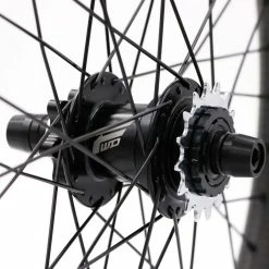 PAIRE DE ROUES FORWARD JOYRIDE V2 CARBONE - PRO 36H - DISC - 10MM 9 PAIRE DE ROUES FORWARD JOYRIDE V2 CARBONE - PRO 36H - DISC - 10MM -Vélos Soldes Boutique paire de roues forward joyride v2 carbone pro 36h disc 10mm 2