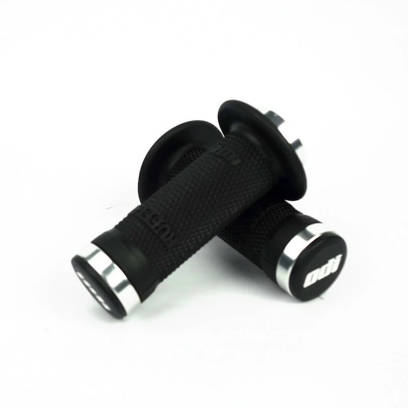 POIGNEES ODI BMX RUFFIAN FLANGE LOCK ON 100 MM SILVER 3 POIGNEES ODI BMX RUFFIAN FLANGE LOCK ON 100 MM SILVER