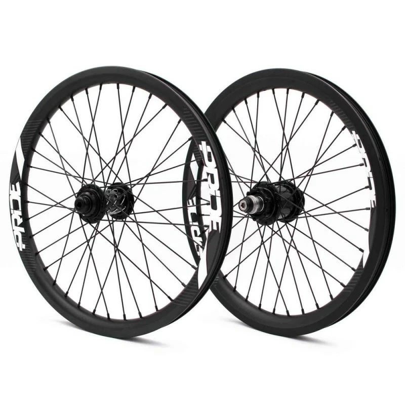 ROUES ONYX ULTRA SS DISC - PRIDE GRAVITY V-BRAKE MATT - BLACK 3 ROUES ONYX ULTRA SS DISC - PRIDE GRAVITY V-BRAKE MATT - BLACK